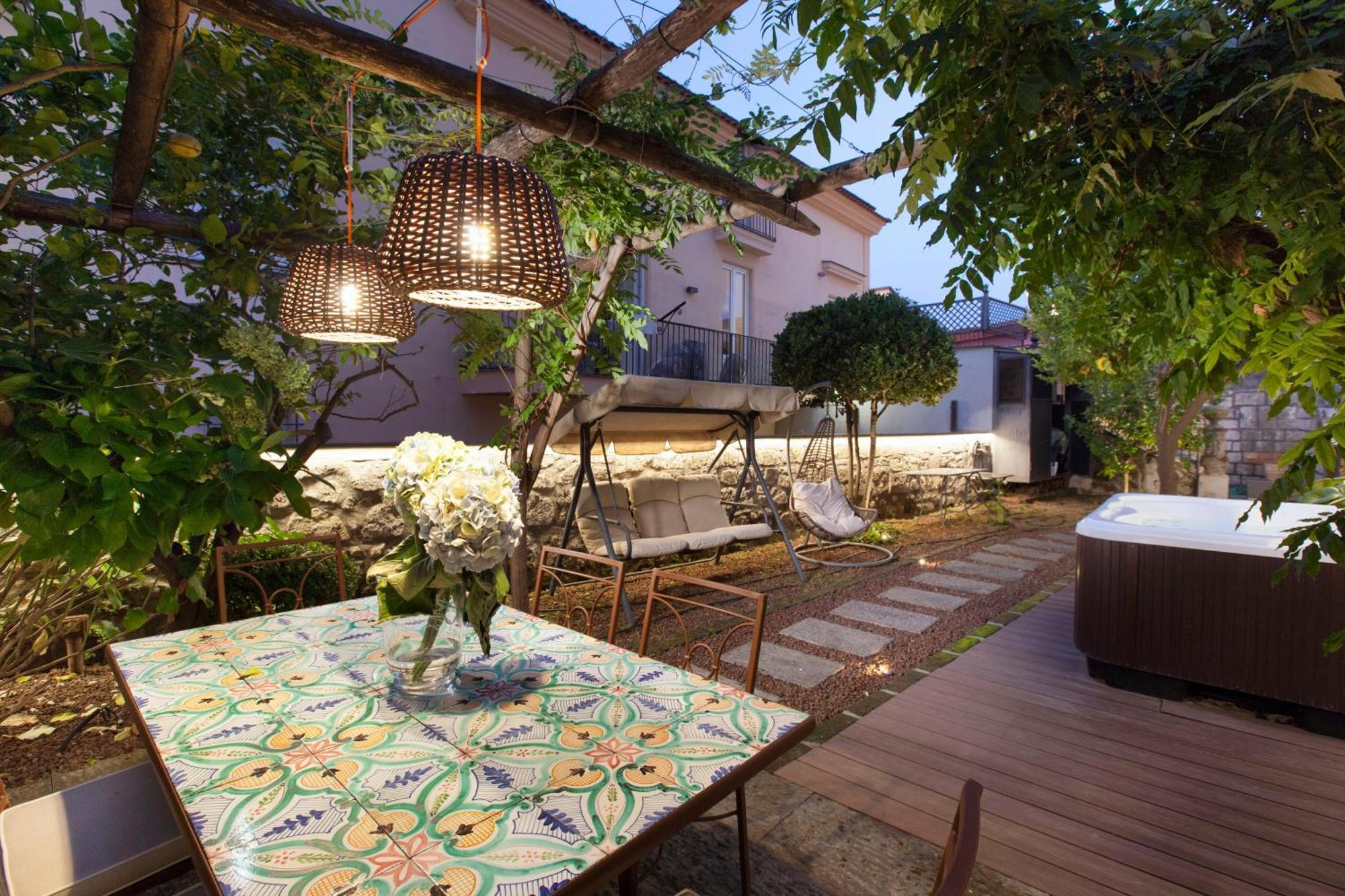 Amore Rentals - Appartamento Terrazza Tasso Sorrento Exterior photo